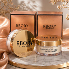 بودرة RBORY Loose Powder – تثبيت مثالي بلمسة مطفية فاخرة Cos-010526-03